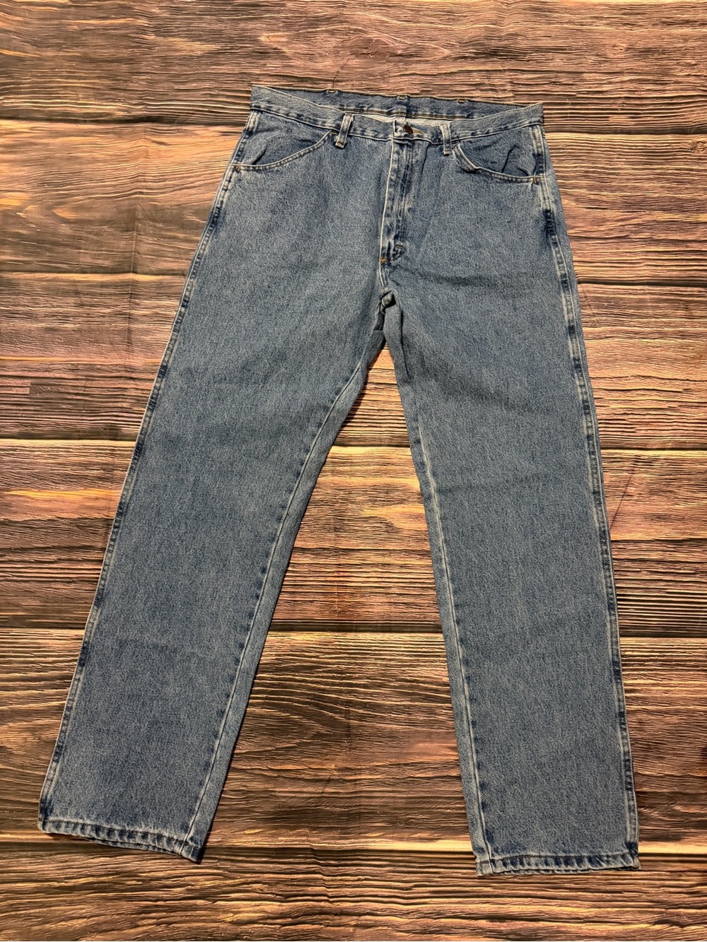 36x32 Wrangler Rustler Men's Regular Fit Straight-Leg Jeans